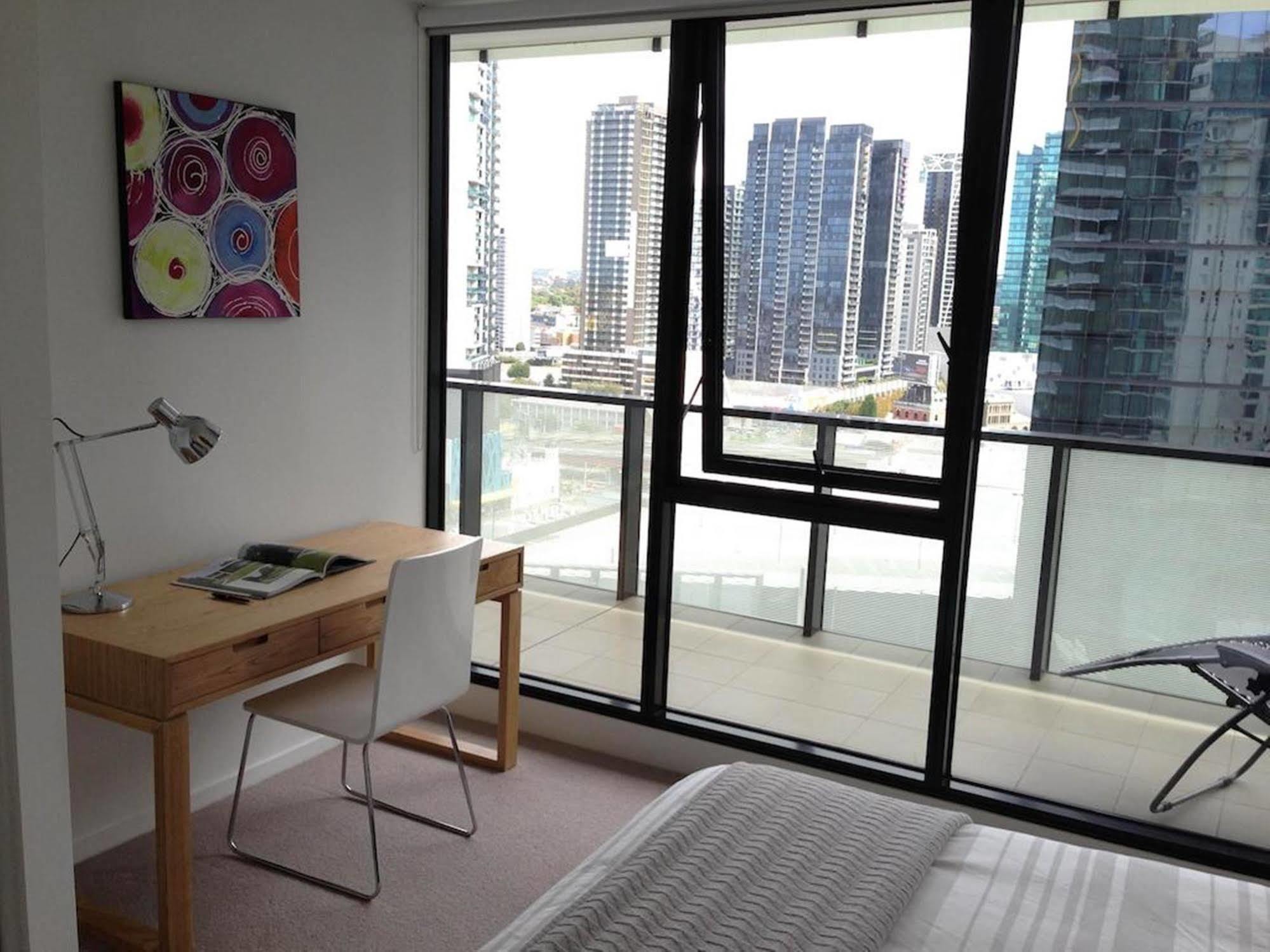 Wyndel Apartments - Southbank Views Melbourne Exteriör bild